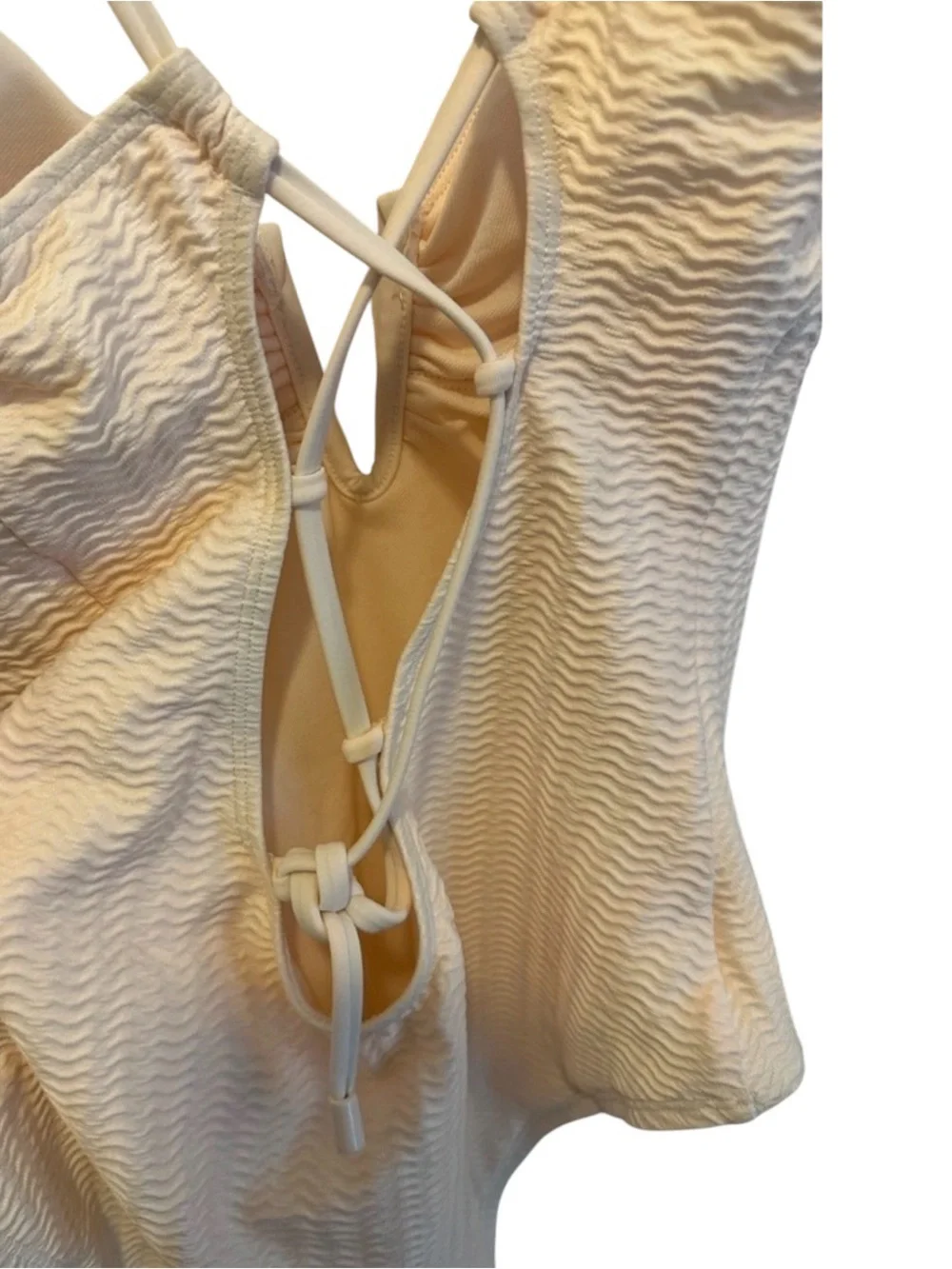 NWT Sanctuary Refresh Rib V-Wire Mio One-Piece Swimsuit White Sand Size Large